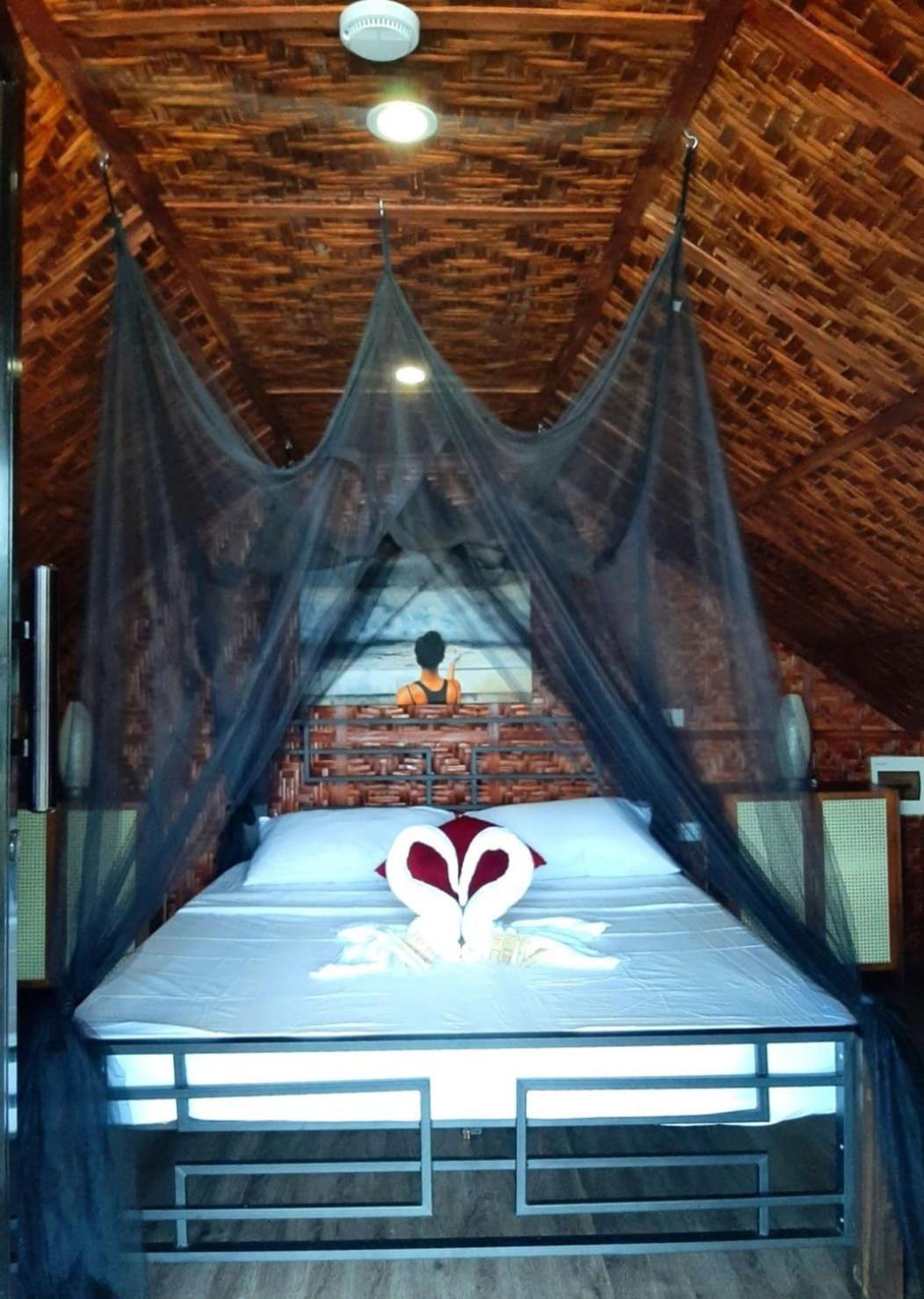 Jush Native And Glamping Hotell Dauis Eksteriør bilde