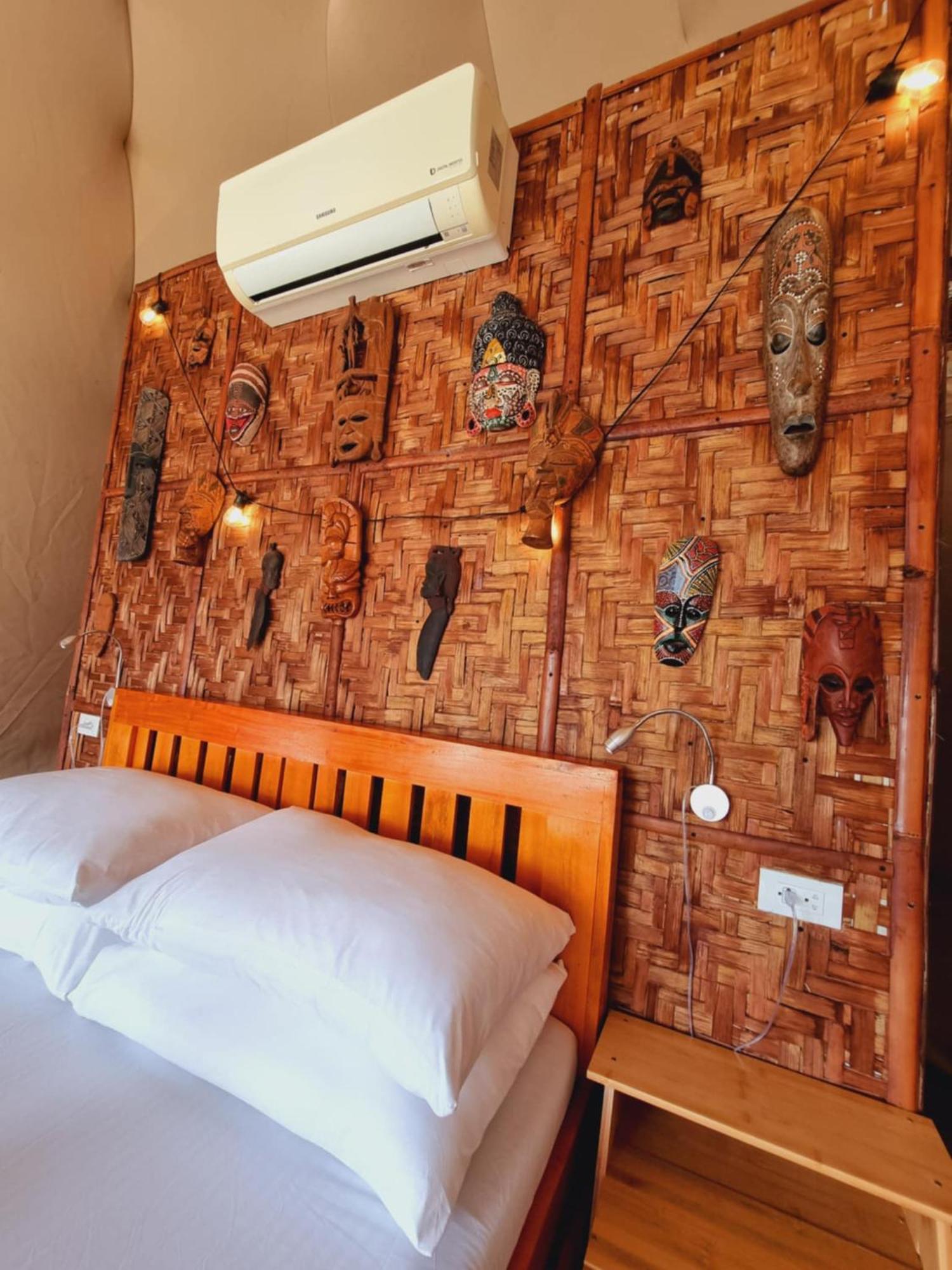 Jush Native And Glamping Hotell Dauis Eksteriør bilde